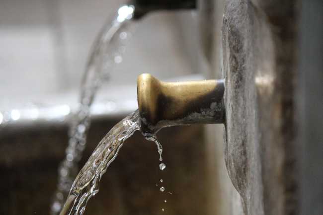 fontanella caldo acqua