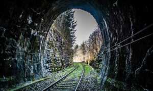 fuga tunnel ferrovia