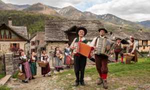 gruppo folk valle vigezzo centenario ph susy mezzanotte 20 