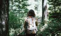 hiker 918704 640