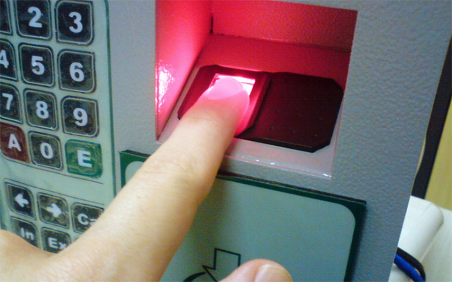 impronta mano scanner