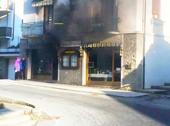 incendio agenzia varzo