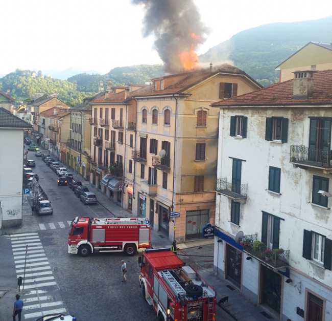 incendio binda fiamme