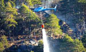 incendio elicottero acqua