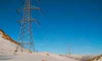 inteconnecxtor elettrodotto cima neve