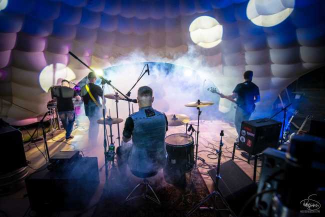 judaskiss foto retro