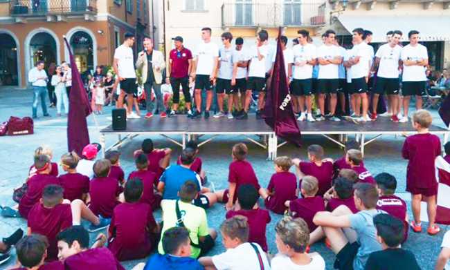 juve domo presentazione piazza 16