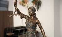 law 8722596 640