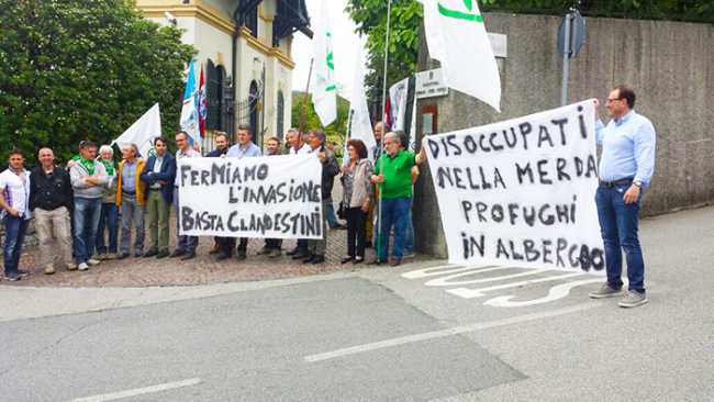 lega manifestazione migranti prefettura