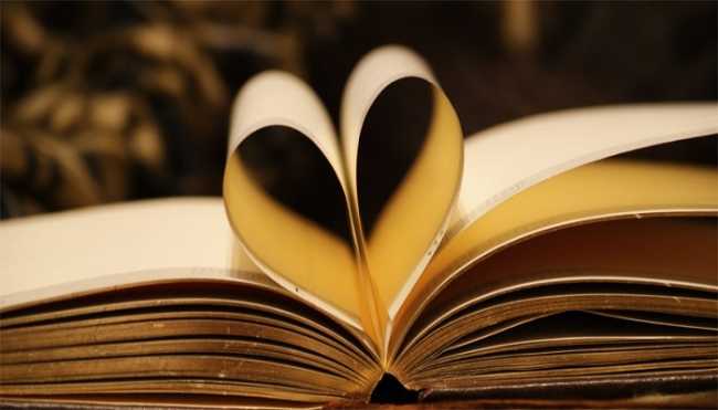 libro con cuore700