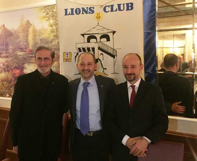 lions domo prola