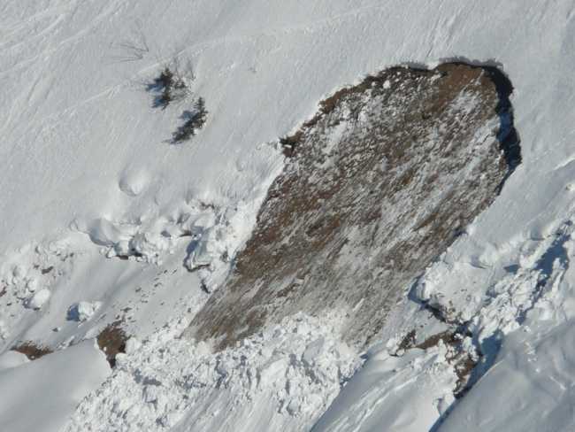 loose snow avalanches 16224 960 720