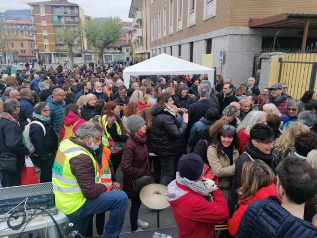 manifestazione cunial 4