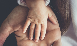 mano bambino uomo