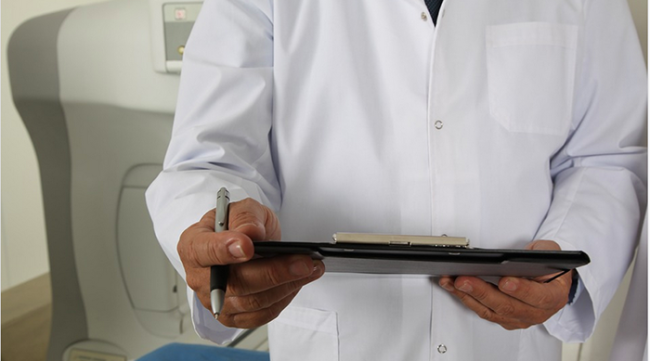 medico cartella clinica