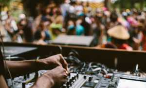 michael benz dj set unsplash