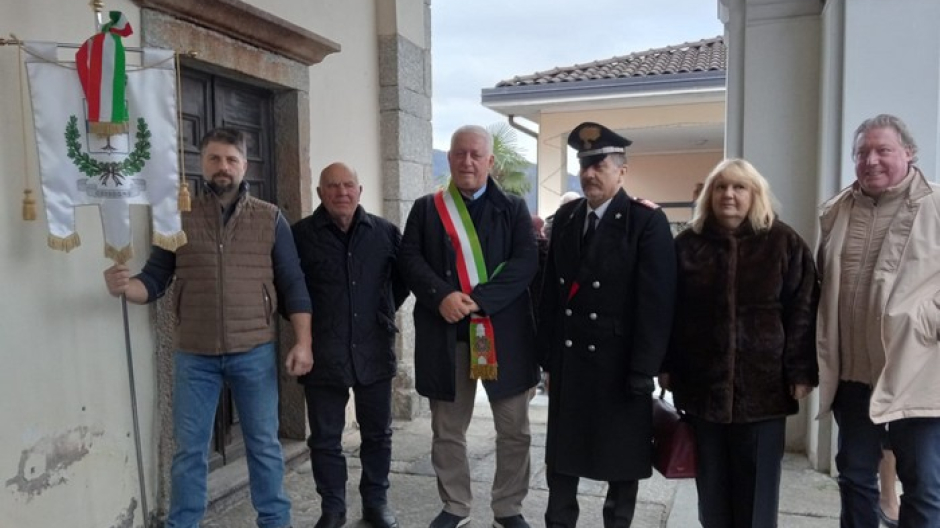 All’impiegata che va in pensione e all’Alpino volontario i Toc 2025