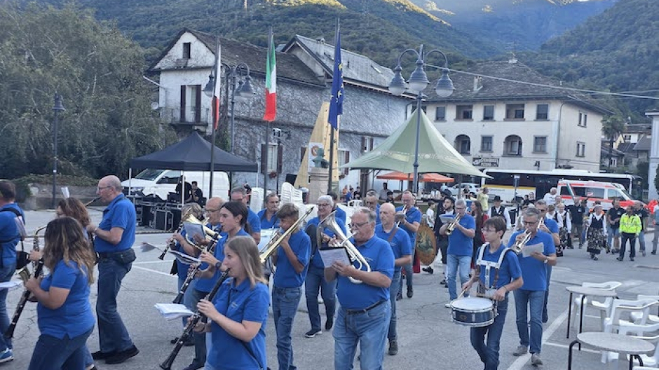 Boden: il miracolo e la benedizione degli zainetti. L'Ornavassese si presenta 