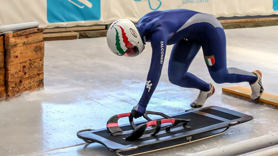 Alessia Crippa con la nazionale di skeleton all'opera a Cortina