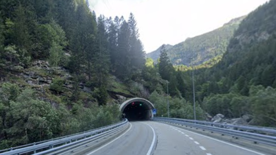 Chiusura notturna della galleria 