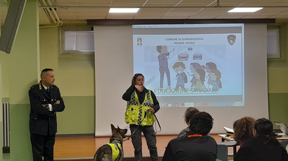 Educazione stradale e alla legalità: studenti a lezione dalla Polizia Locale 