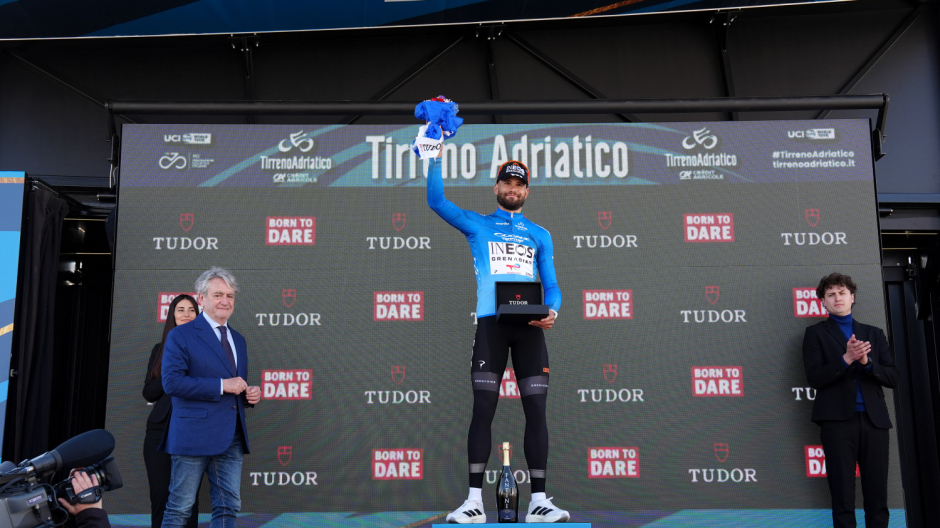 Ganna domina la crono d'apertura della Tirreno-Adriatico