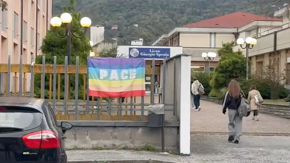 Trasporti, scuole, rifiuti e fabbriche: la giornata dello sciopero generale