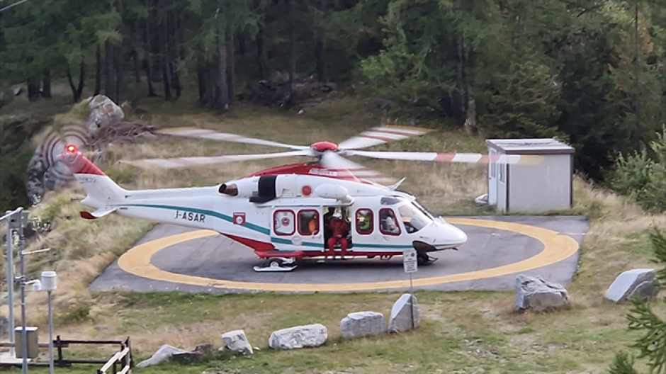 Elicottero del 118 in azione per una donna in difficoltà sul sentiero