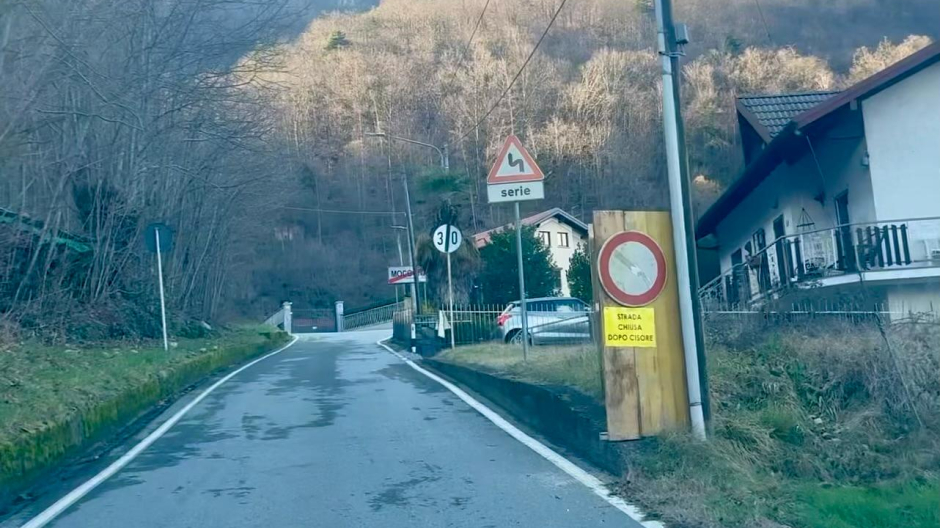 Lavori sulla strada Mocogna-Cisore. Sensi unici e chiusura