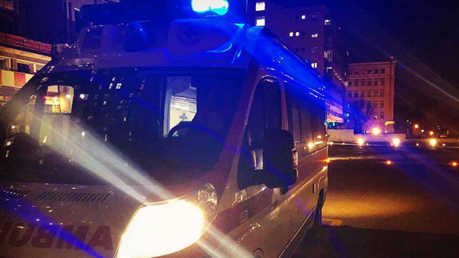 Perde la mano a Capodanno per l'esplosione di un petardo