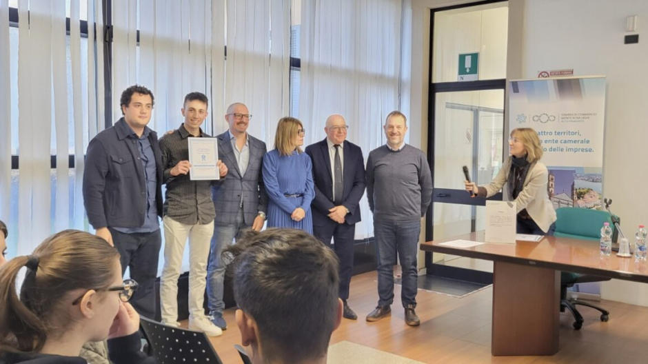 Controllare il bestiame coi droni, due studenti domesi premiati da Unioncamere