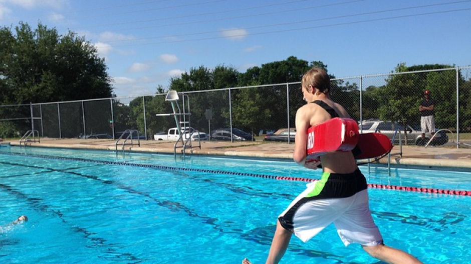 Domodossola, al via il corso per assistente bagnanti FIN: iscrizioni aperte