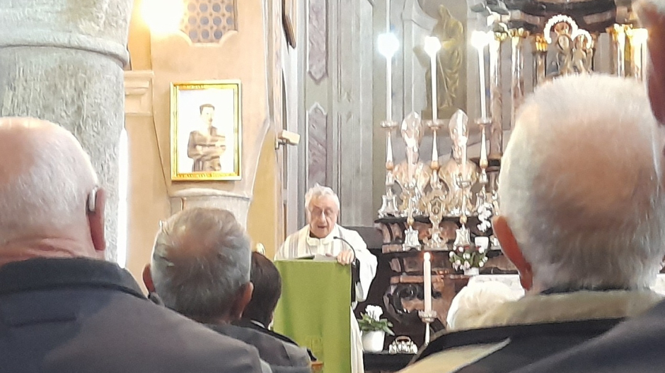 A Trontano la rimpatriata di macchinisti FS