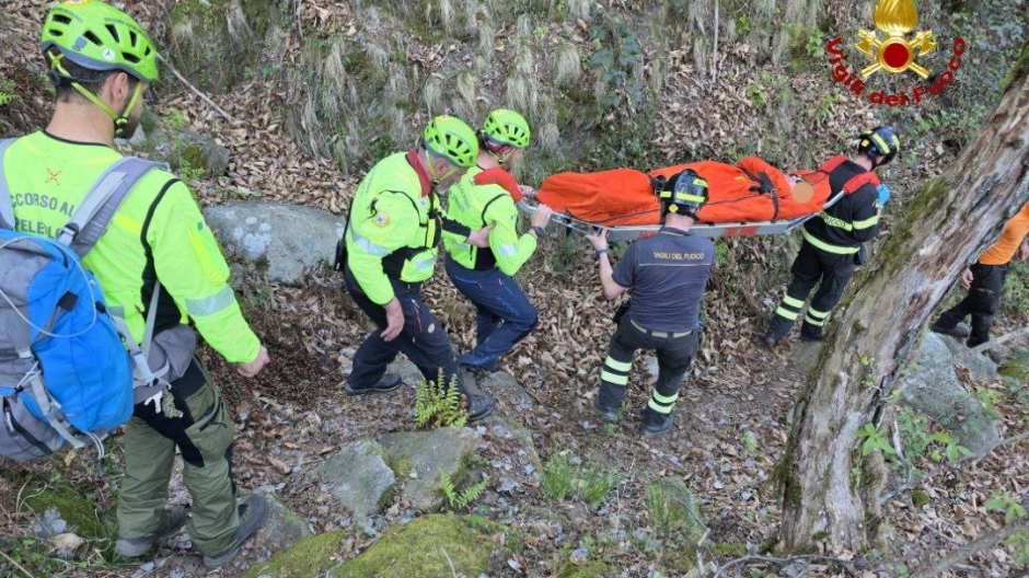 Oggebbio: escursionista infortunato recuperato da Vigili del fuoco e soccorso alpino