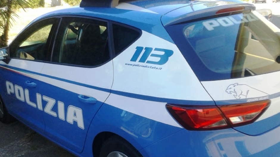 Omegna, diciannovenne risponde di due rapine dopo l’arresto in centro storico