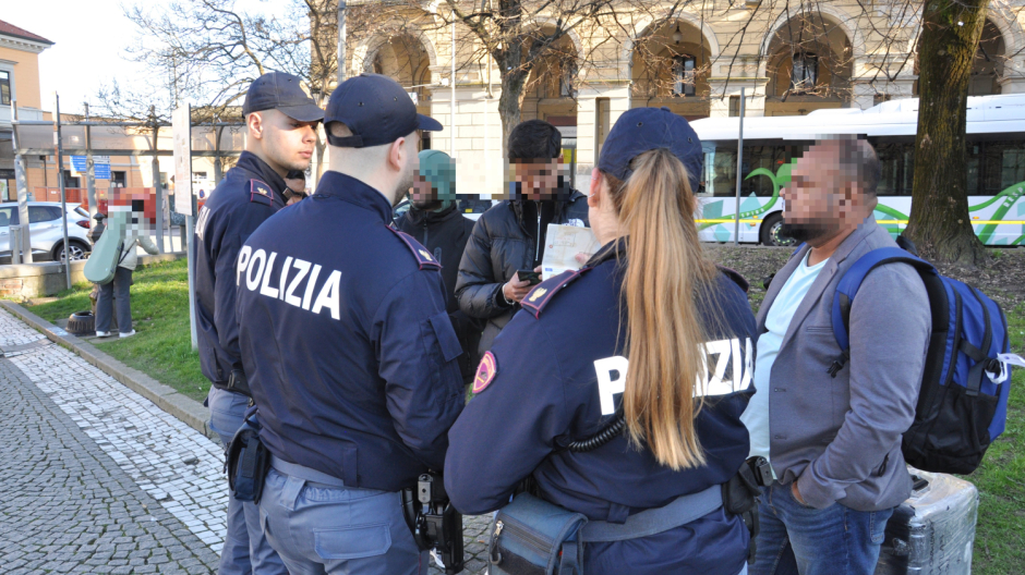 Controlli Polizia: due denunciati per violazione norme restrittive