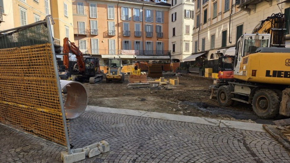 Commercio e lavori, dal commercio di piazza Ranzoni sdegno e riflessione