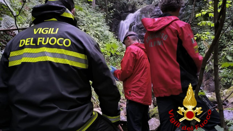Fungiatt ultraottentenni in difficoltà in Cannobina: recuperati in barella