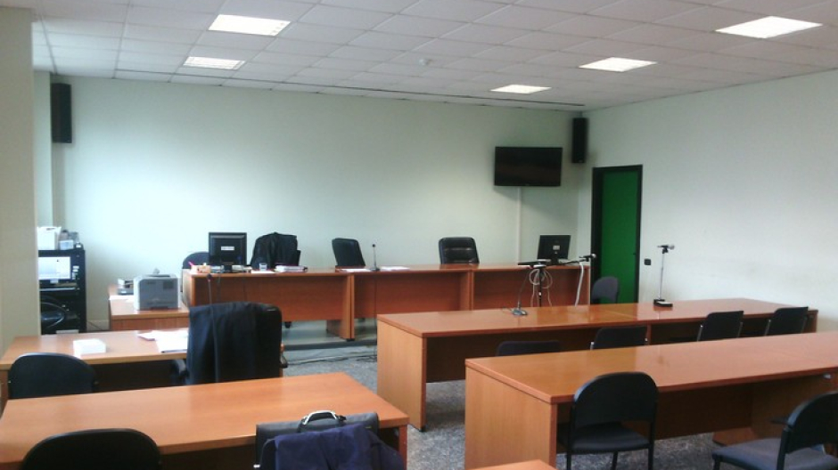 Stalking in piscina, dopo sei anni il processo si chiude con un risarcimento