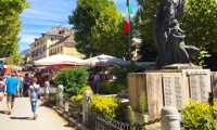 monumento caduti mercato