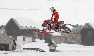 motoslitta salto