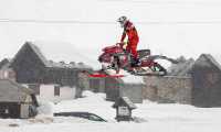 motoslitta salto