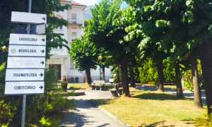 ospedale domo scritte cartelli obitorio