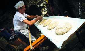 pane nero F R Bianchetti montescheno forno