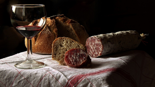 pane salame vino rosso