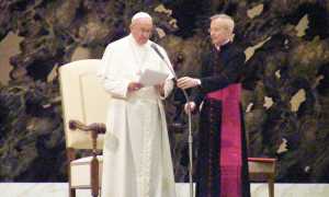 papa francesco sala nervi lettura