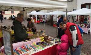 particolare mercatini cesara700