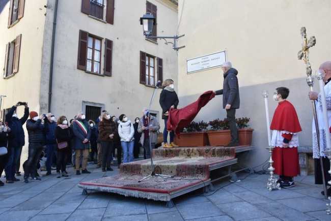 piazza zaccheo quattro