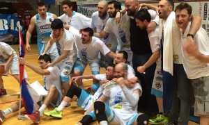 poli basket festa fine foto squadra