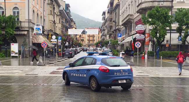 polizia auto corso domo